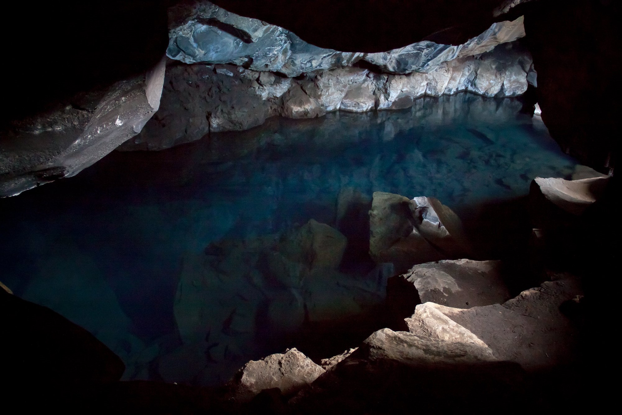 Grjotagja cave in Iceland