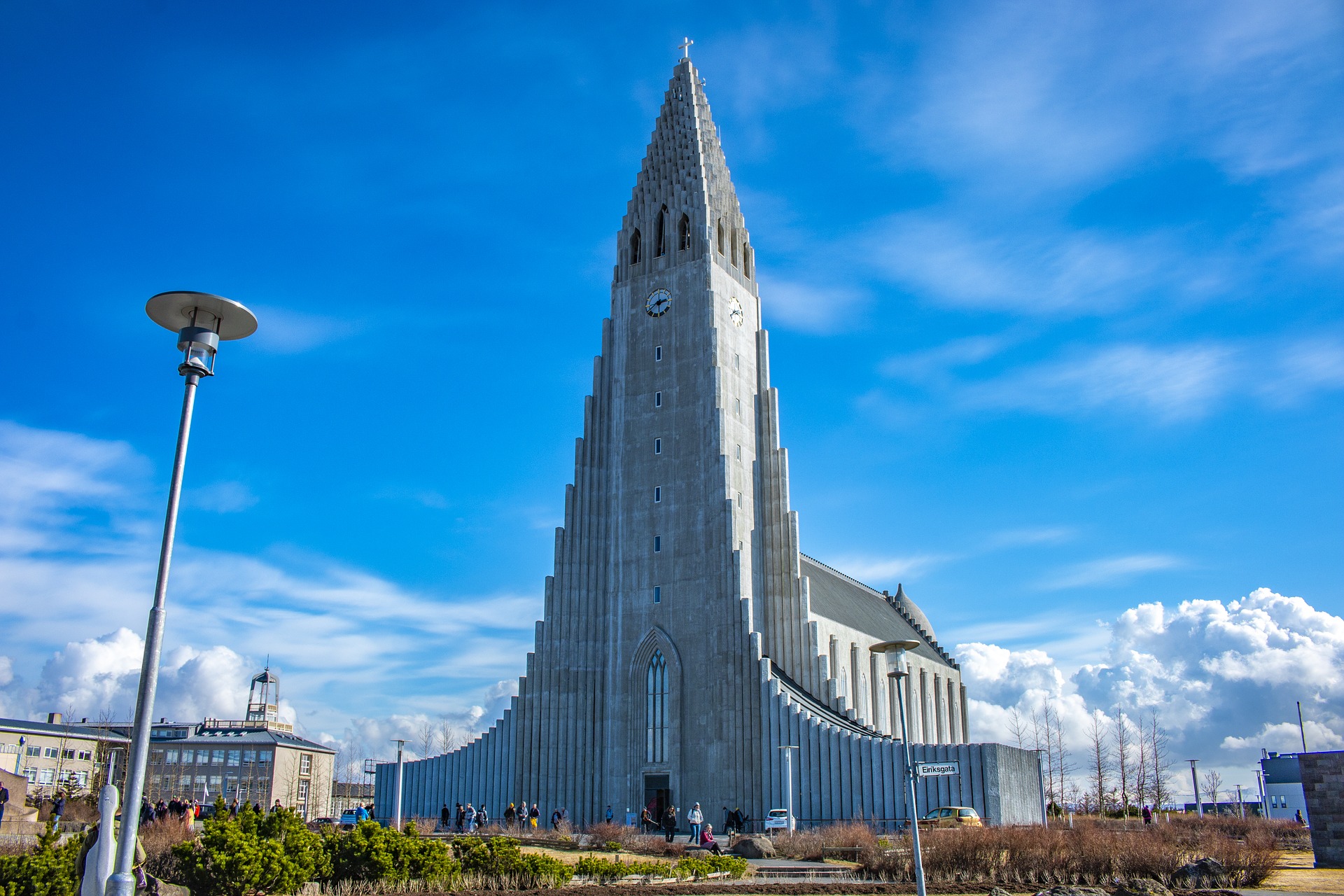 Hallgrimskirkja in Reykjavik, blue sky