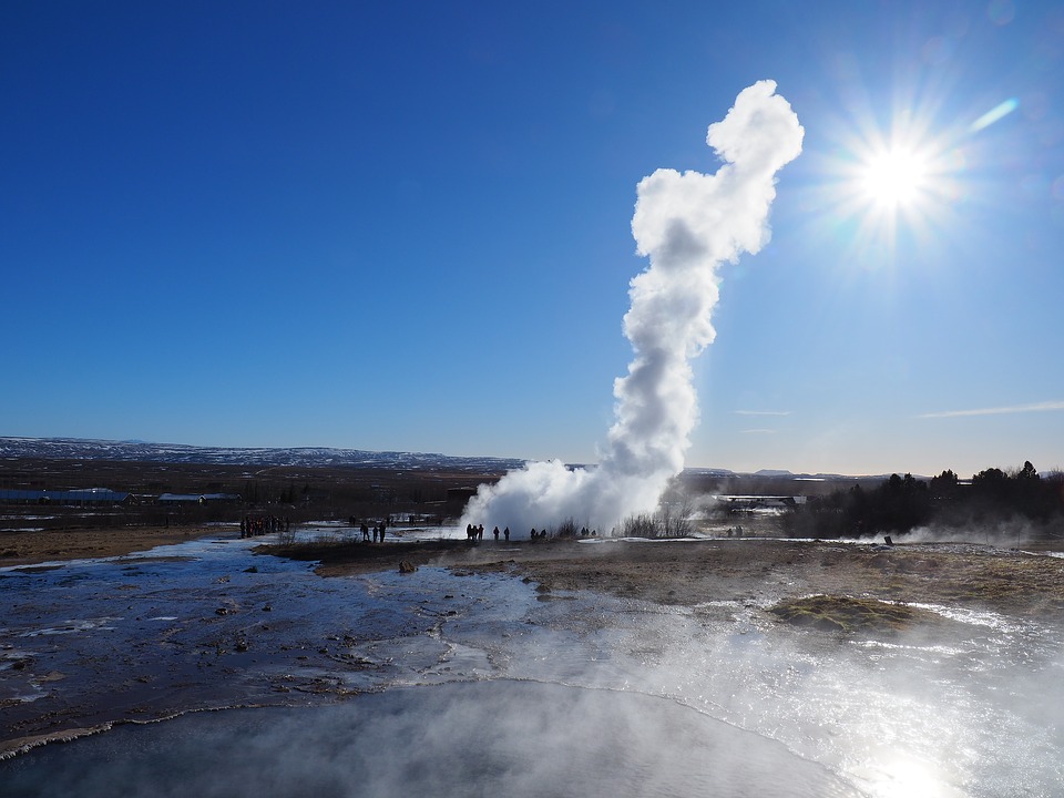 Bains chauds naturels en Islande : Quand et Où aller ?