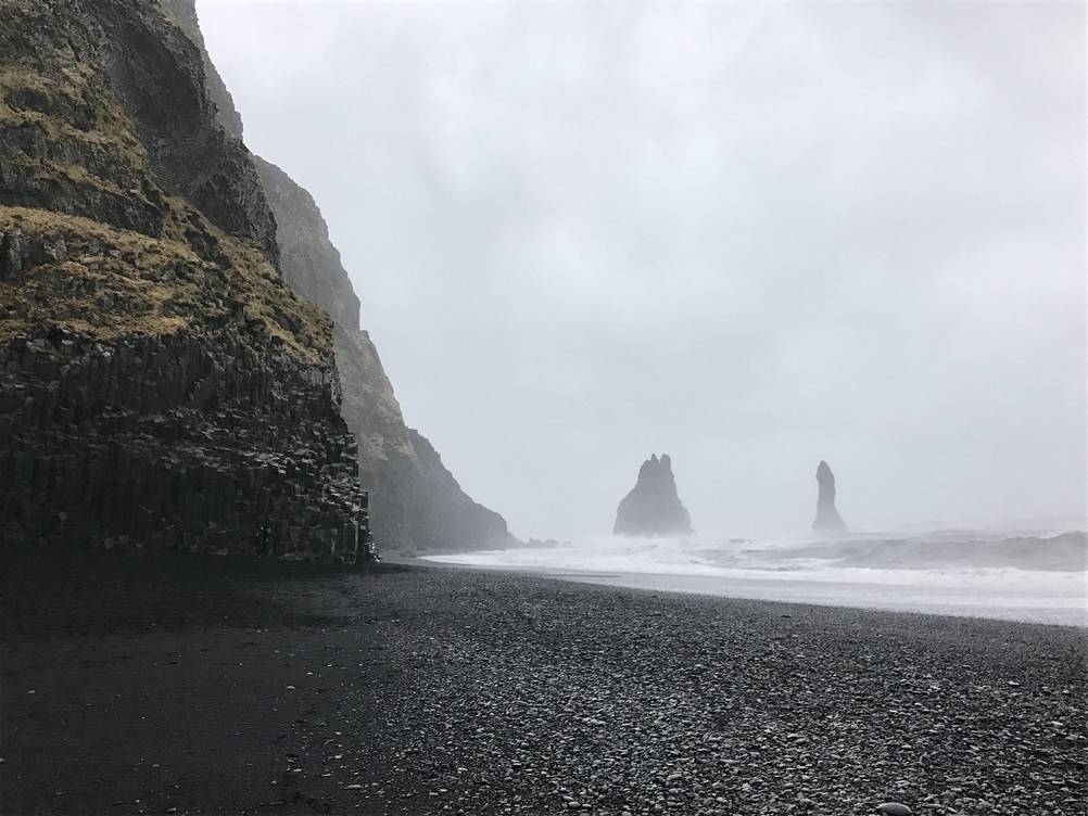 Reynisfjara, fogg, black sand and cloud
