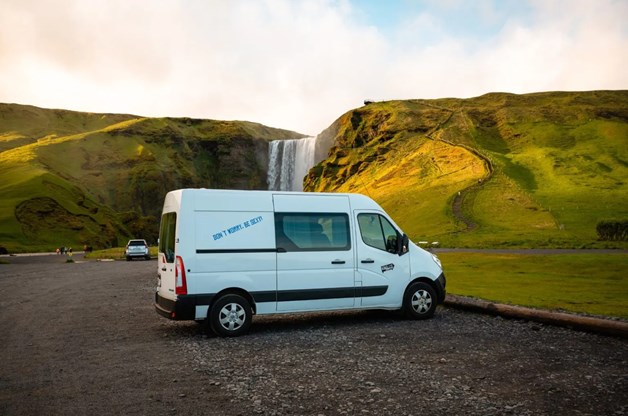 Van Ou Camping-Car En Islande : Qu’est-Ce Qui A Vraiment Du Sens ?